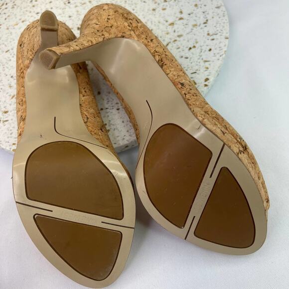 Nine West Tan Specked Cork Heel Peep Toe 4" Pumps Shoes Women's Size 9.5 - Picture 10 of 11